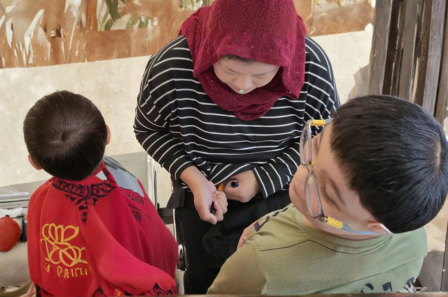 Menjadi Ibu dengan Diabetes: Mengajarkan Anak-Anak Bahwa Mama Juga Bisa Rentan